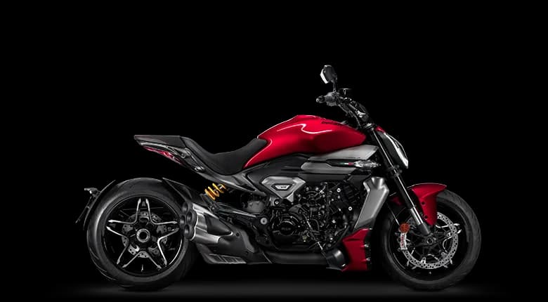 دوکاتی XDiavel V4