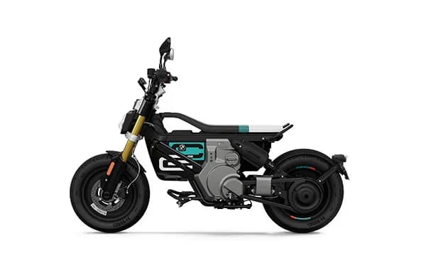 بی‌ام‌و CE 02